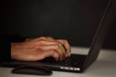 Chain-of-Thought: Dwing AI tot diepgaand, logisch denken