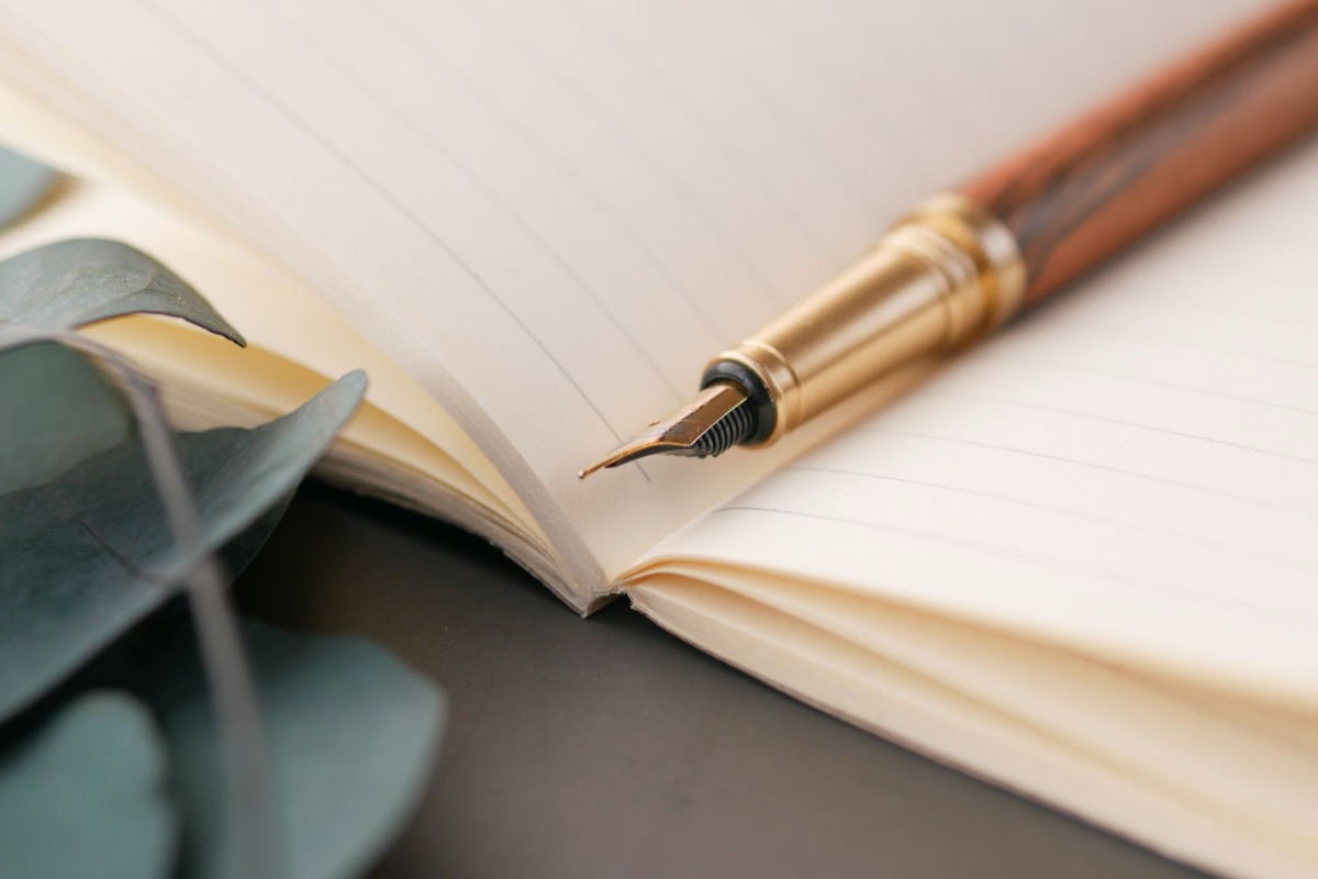Notitieboek en pen, besluitvorming